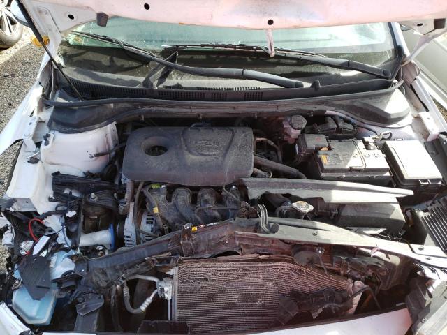 Photo 10 VIN: 3KPC24A31JE011993 - HYUNDAI ACCENT SE 