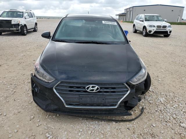 Photo 4 VIN: 3KPC24A31JE012819 - HYUNDAI ACCENT SE 