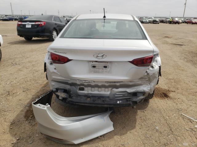 Photo 8 VIN: 3KPC24A31KE067384 - HYUNDAI ACCENT SE 