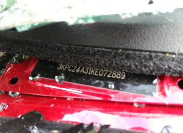 Photo 8 VIN: 3KPC24A31KE072889 - HYUNDAI ACCENT 