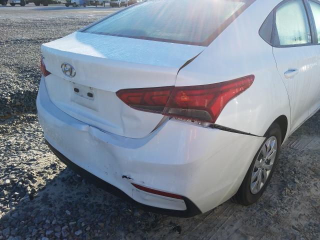 Photo 8 VIN: 3KPC24A31KE077798 - HYUNDAI ACCENT SE 