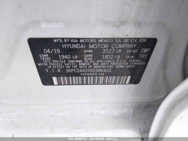 Photo 8 VIN: 3KPC24A31KE086422 - HYUNDAI ACCENT 