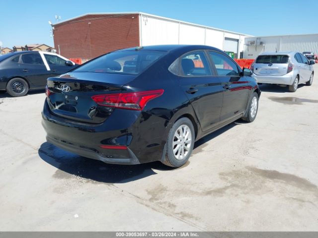 Photo 3 VIN: 3KPC24A32JE021884 - HYUNDAI ACCENT 