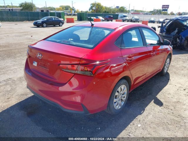 Photo 3 VIN: 3KPC24A32JE026101 - HYUNDAI ACCENT 