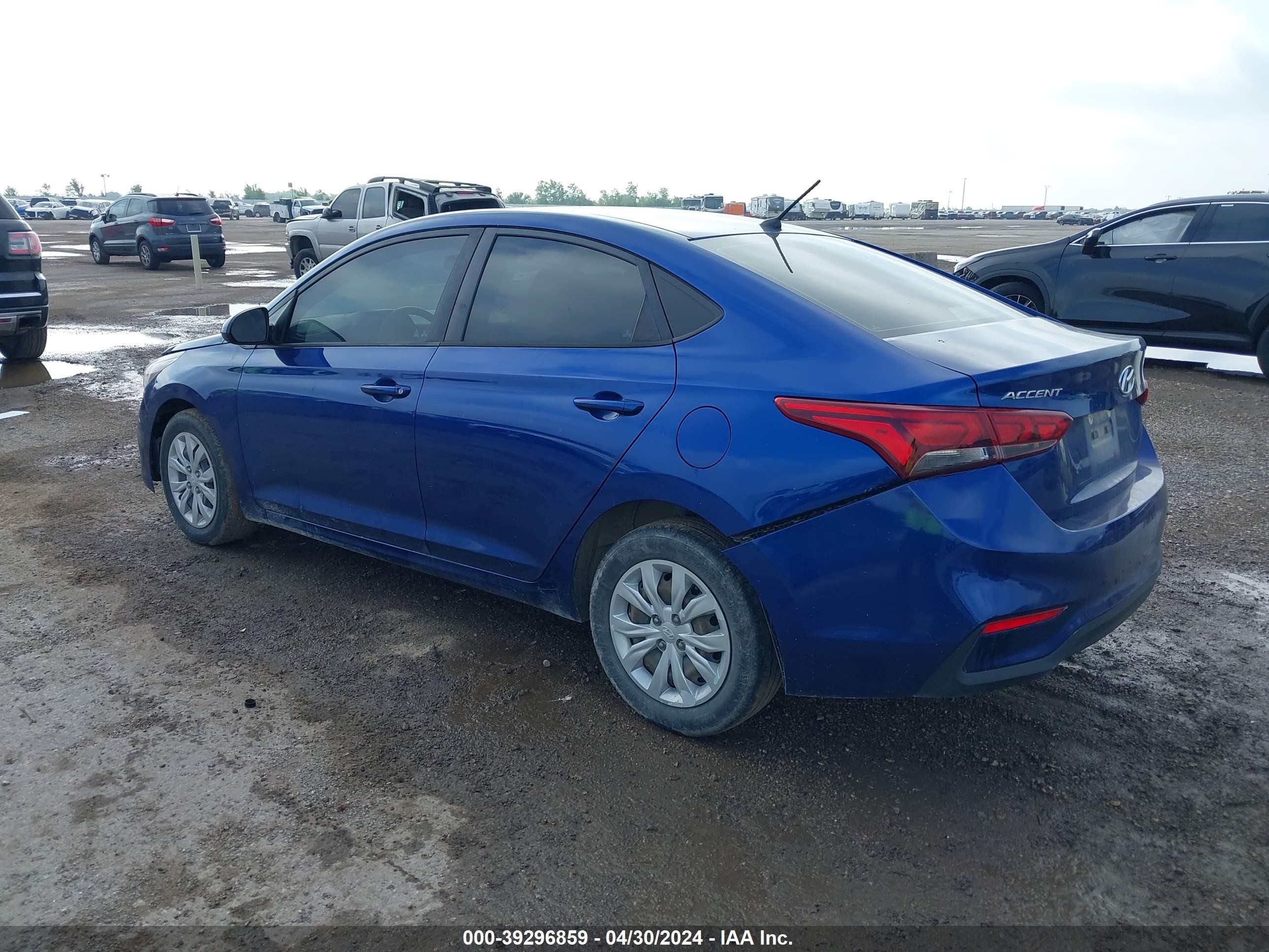 Photo 2 VIN: 3KPC24A32KE064980 - HYUNDAI ACCENT 