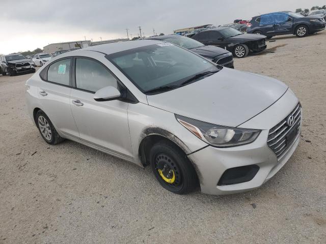 Photo 3 VIN: 3KPC24A32KE068415 - HYUNDAI ACCENT SE 