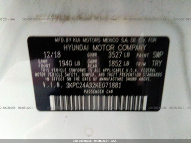 Photo 8 VIN: 3KPC24A32KE071881 - HYUNDAI ACCENT 