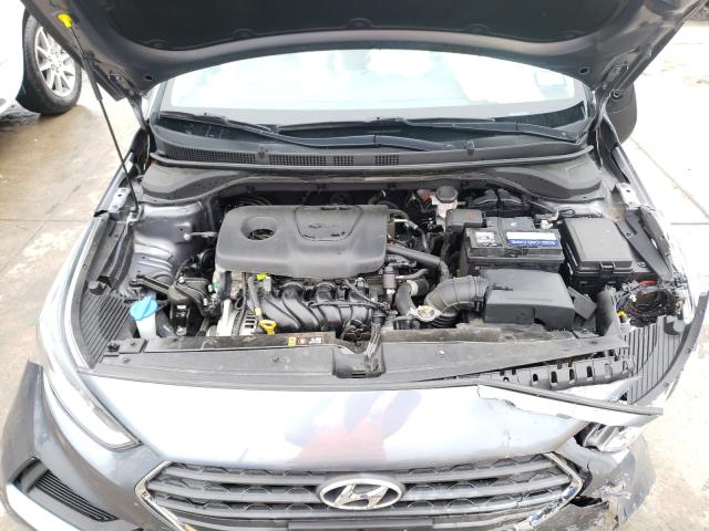 Photo 6 VIN: 3KPC24A33JE008027 - HYUNDAI ACCENT SE 