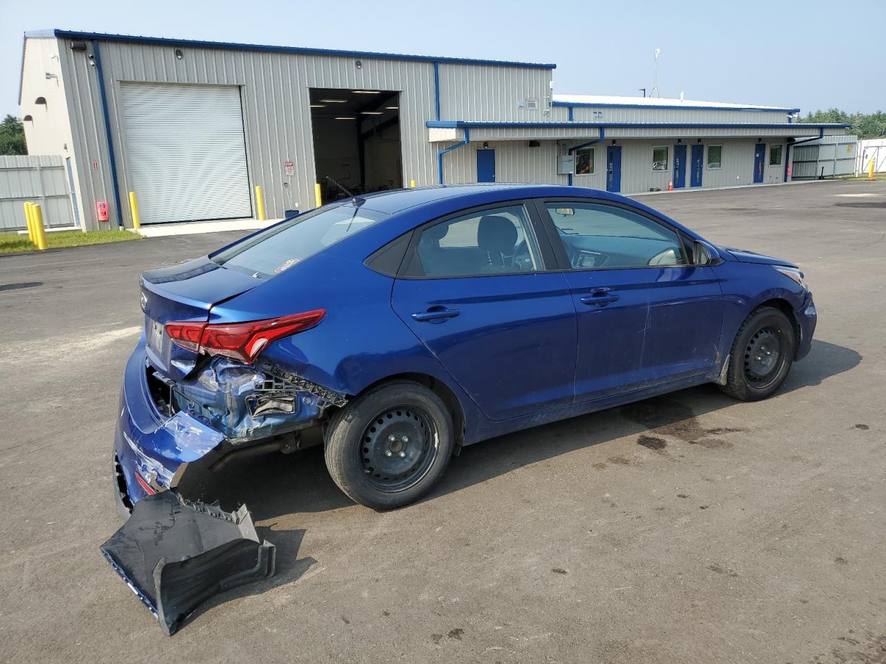 Photo 3 VIN: 3KPC24A33JE010456 - HYUNDAI ACCENT 