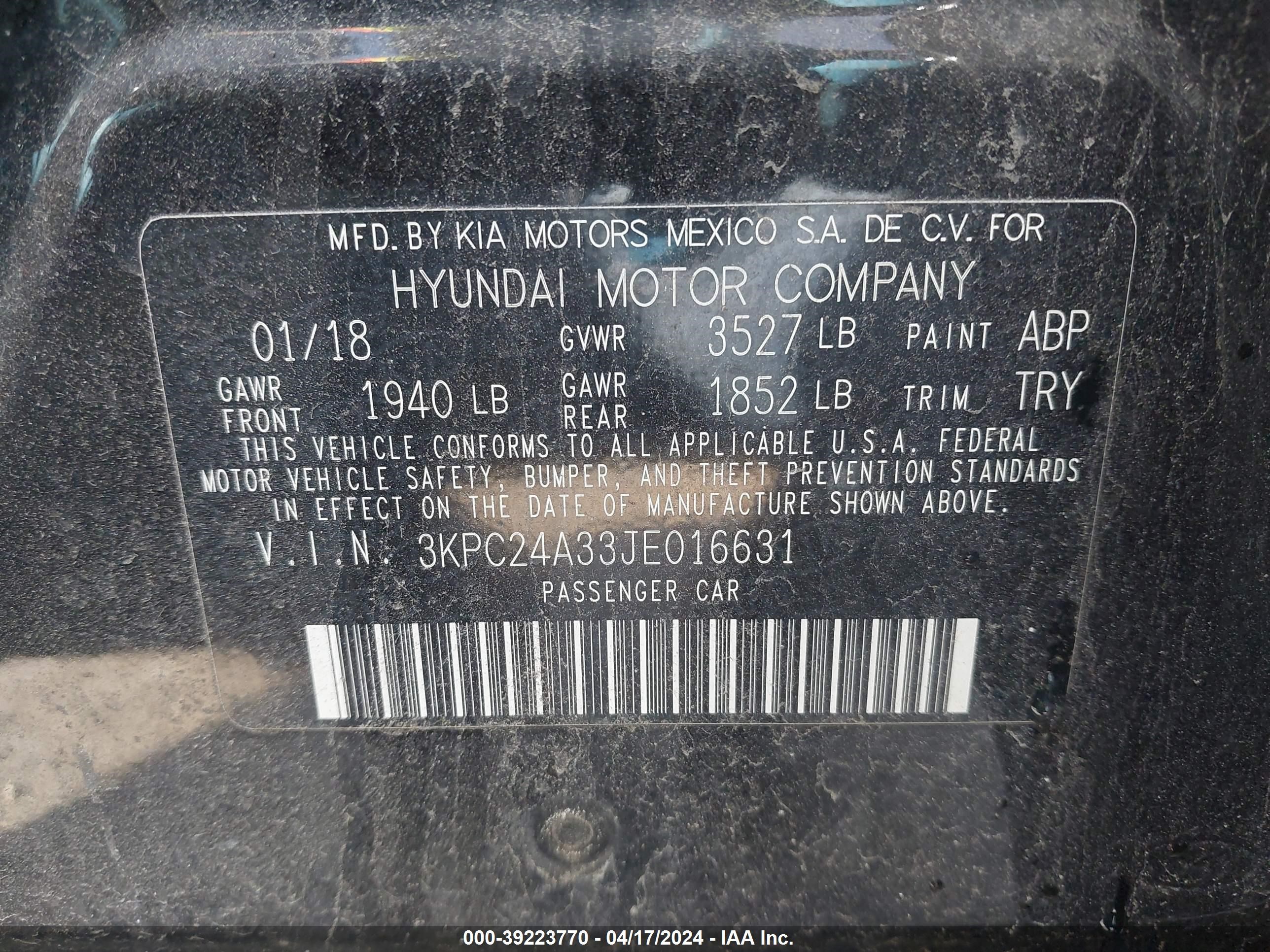 Photo 8 VIN: 3KPC24A33JE016631 - HYUNDAI ACCENT 