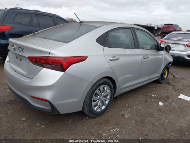 Photo 3 VIN: 3KPC24A33JE017956 - HYUNDAI ACCENT 