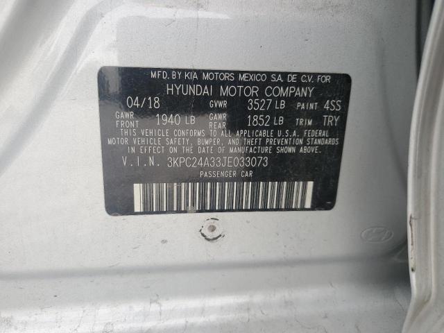 Photo 12 VIN: 3KPC24A33JE033073 - HYUNDAI ACCENT SE 