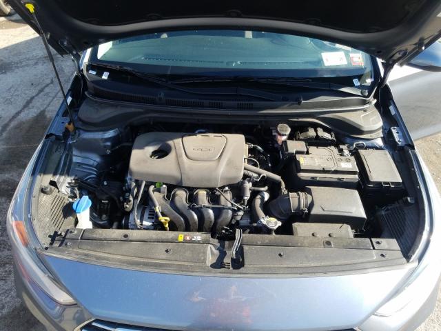 Photo 6 VIN: 3KPC24A33KE056581 - HYUNDAI ACCENT SE 