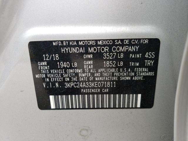 Photo 11 VIN: 3KPC24A33KE071811 - HYUNDAI ACCENT SE 