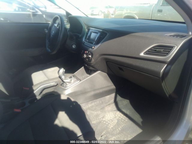 Photo 4 VIN: 3KPC24A33KE084915 - HYUNDAI ACCENT 