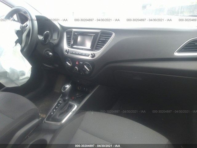 Photo 4 VIN: 3KPC24A34JE012782 - HYUNDAI ACCENT 