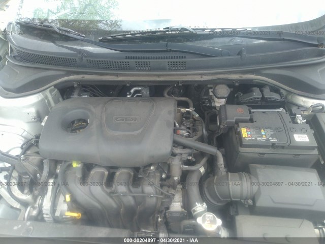 Photo 9 VIN: 3KPC24A34JE012782 - HYUNDAI ACCENT 