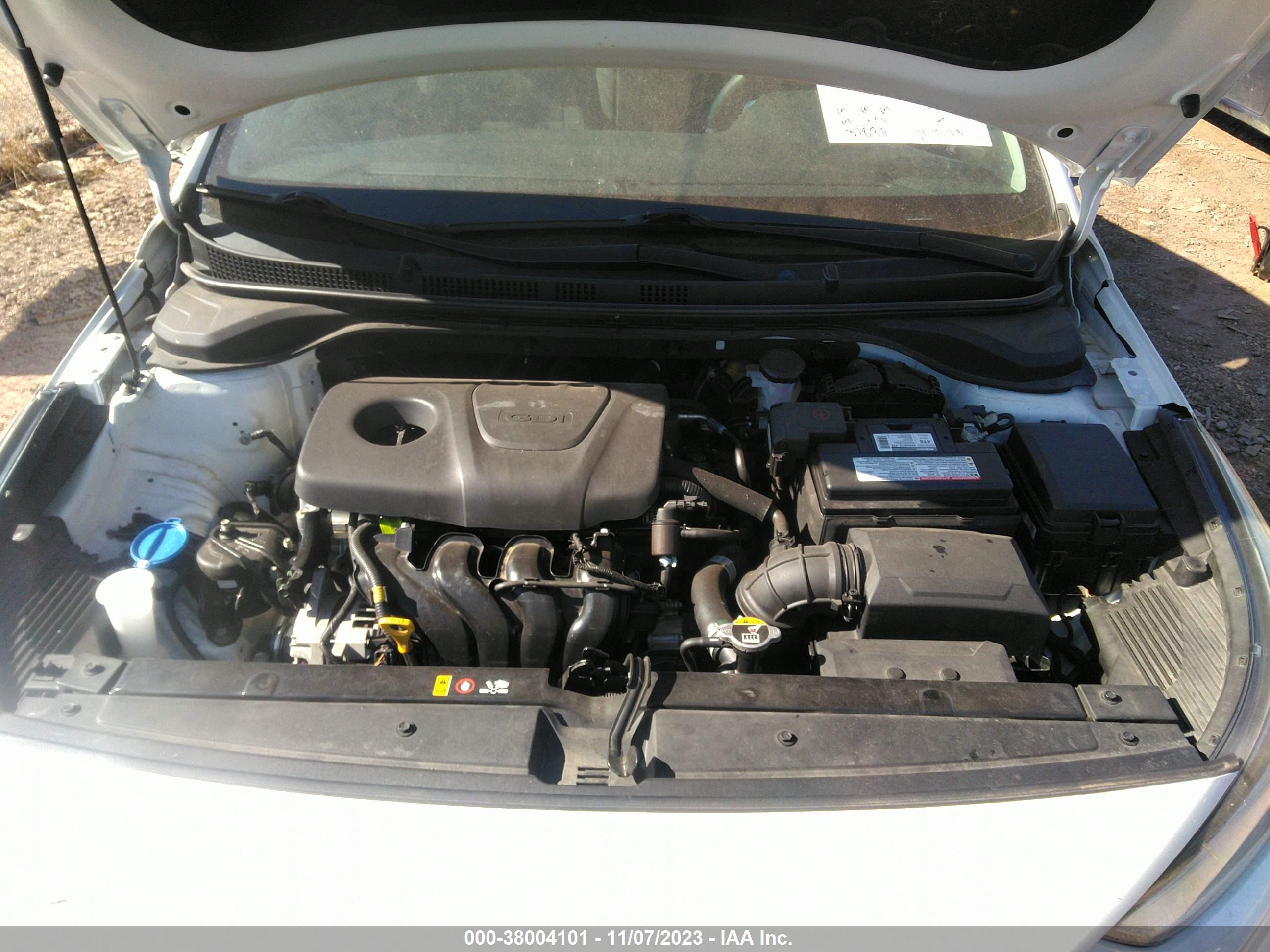 Photo 9 VIN: 3KPC24A34JE028562 - HYUNDAI ACCENT 