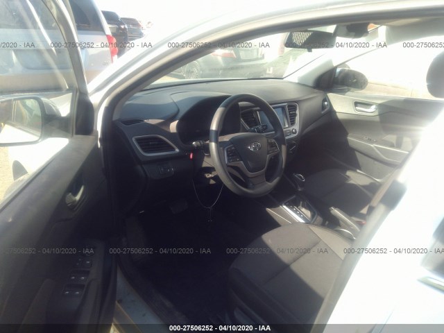 Photo 4 VIN: 3KPC24A34KE055519 - HYUNDAI ACCENT 