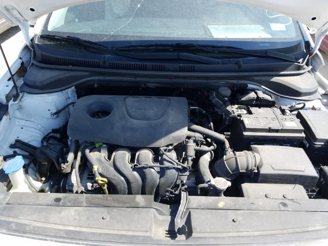 Photo 6 VIN: 3KPC24A35JE011513 - HYUNDAI ACCENT SE 