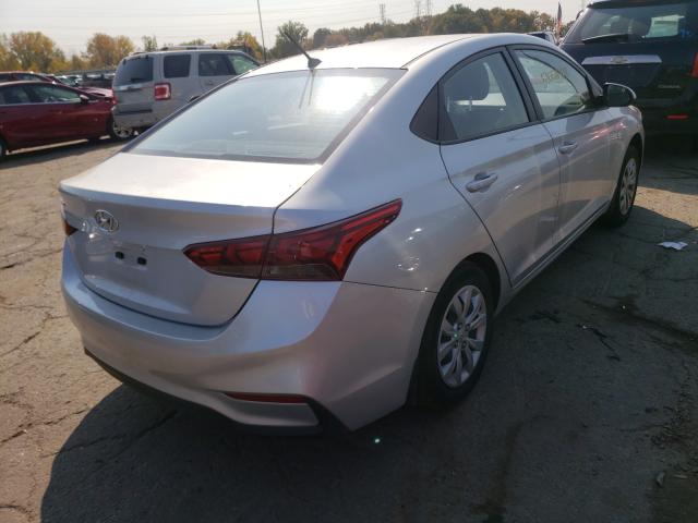 Photo 3 VIN: 3KPC24A35JE033138 - HYUNDAI ACCENT SE 