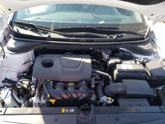 Photo 6 VIN: 3KPC24A35KE069932 - HYUNDAI ACCENT SE 