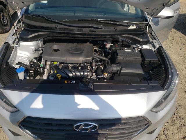 Photo 10 VIN: 3KPC24A36JE013643 - HYUNDAI ACCENT SE 