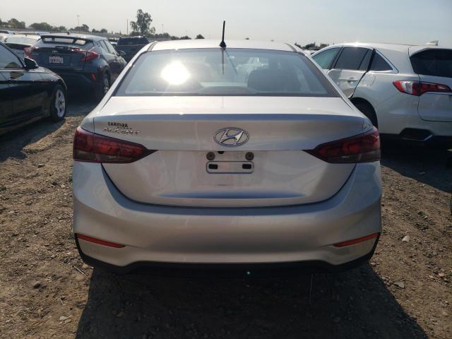 Photo 5 VIN: 3KPC24A36JE013643 - HYUNDAI ACCENT SE 