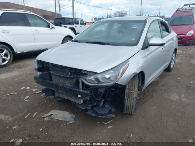 Photo 5 VIN: 3KPC24A36JE017613 - HYUNDAI ACCENT 