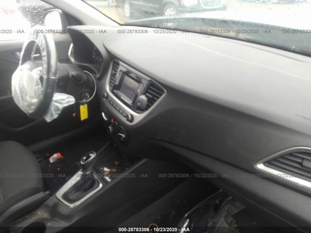 Photo 4 VIN: 3KPC24A36JE032385 - HYUNDAI ACCENT 