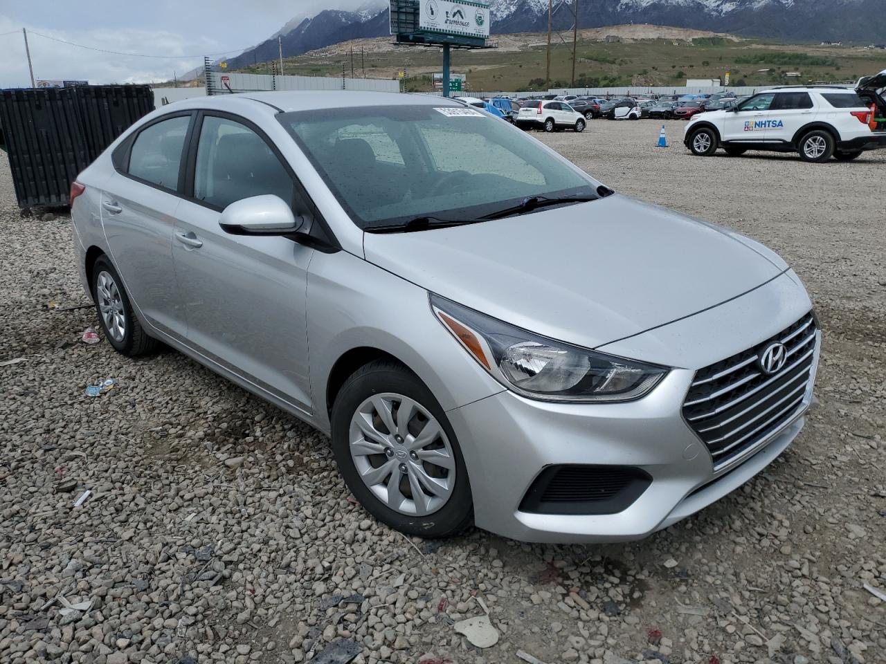 Photo 3 VIN: 3KPC24A36KE068739 - HYUNDAI ACCENT 