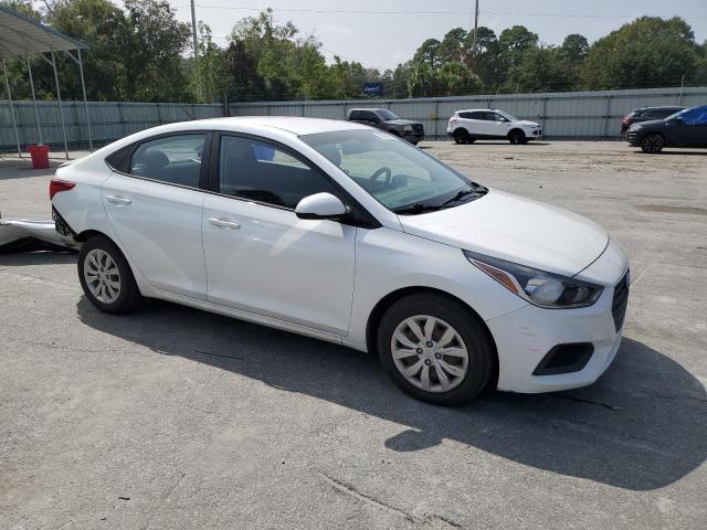 Photo 3 VIN: 3KPC24A37JE005826 - HYUNDAI ACCENT 