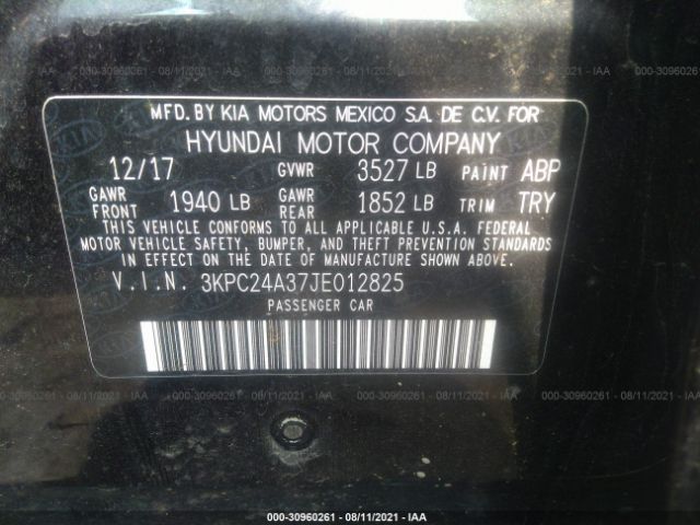 Photo 8 VIN: 3KPC24A37JE012825 - HYUNDAI ACCENT 