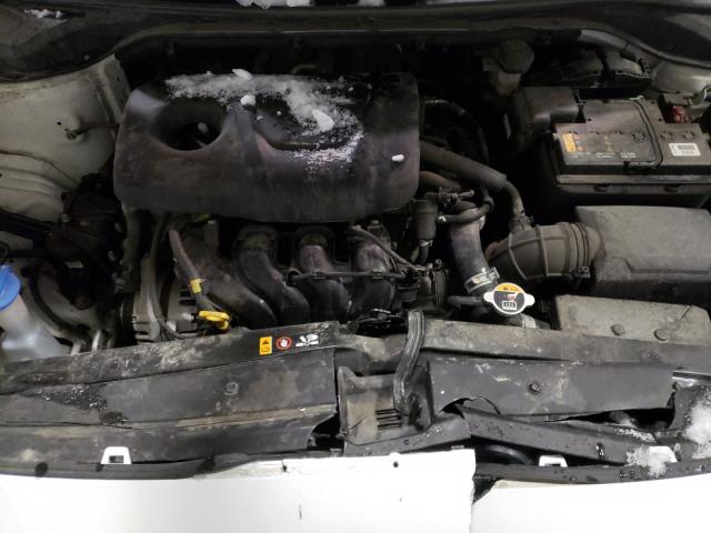 Photo 6 VIN: 3KPC24A37JE013778 - HYUNDAI ACCENT SE 