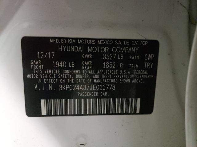 Photo 9 VIN: 3KPC24A37JE013778 - HYUNDAI ACCENT SE 