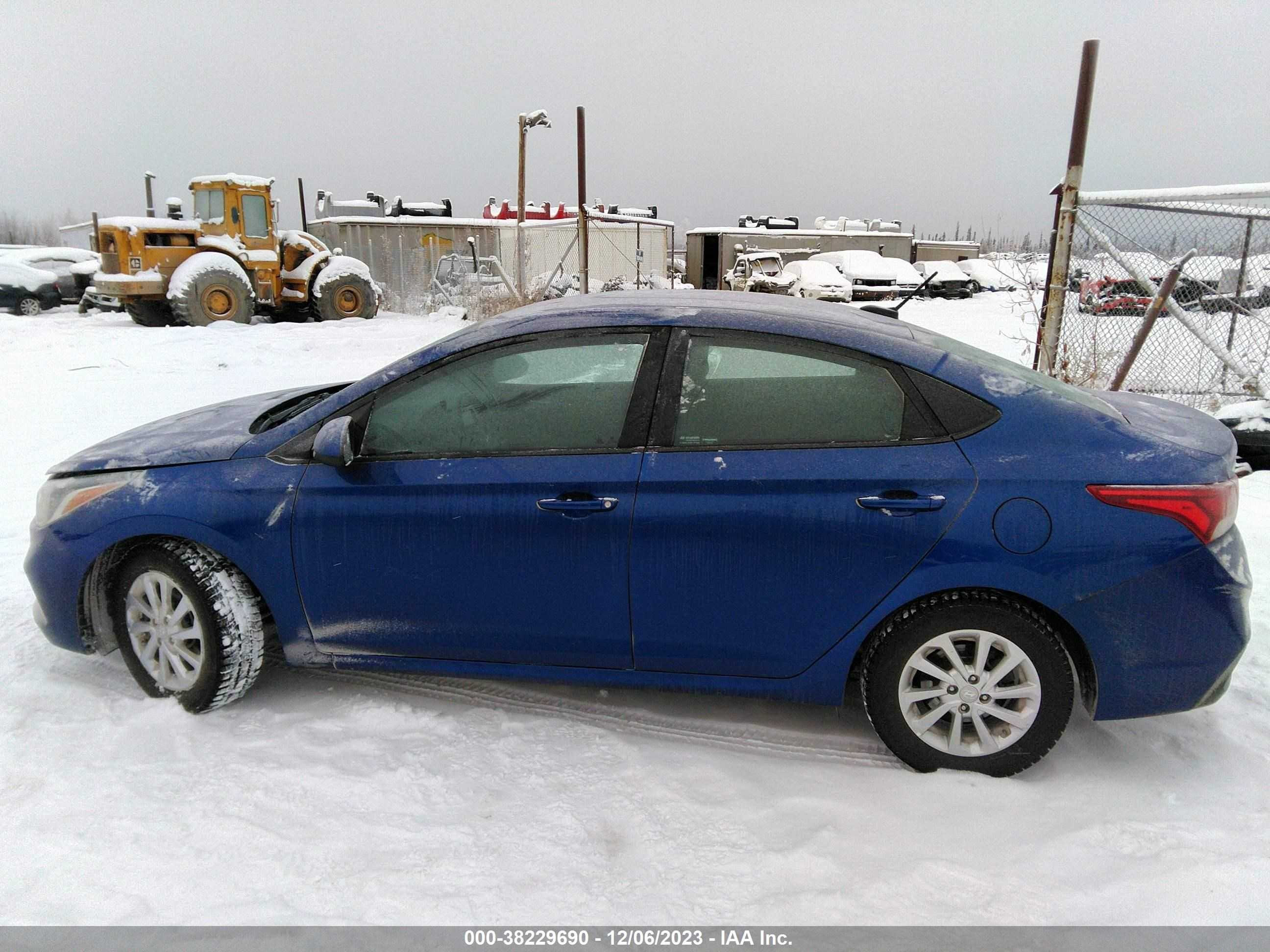 Photo 13 VIN: 3KPC24A37JE018267 - HYUNDAI ACCENT 