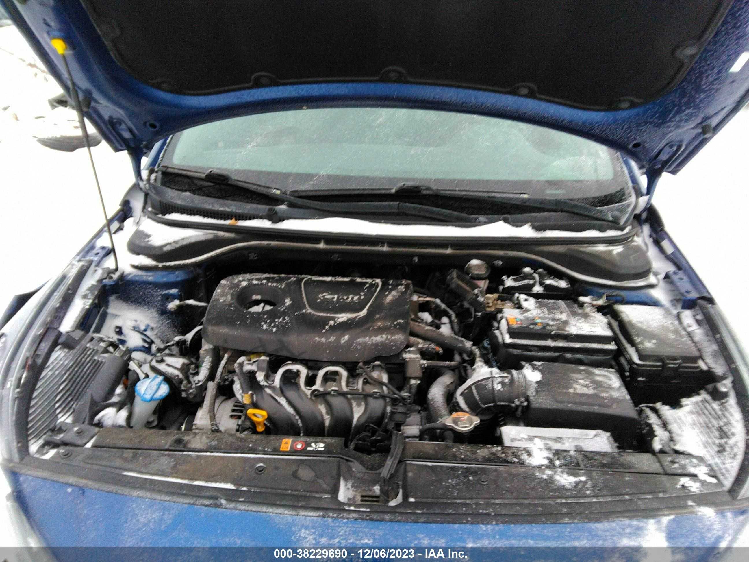 Photo 9 VIN: 3KPC24A37JE018267 - HYUNDAI ACCENT 