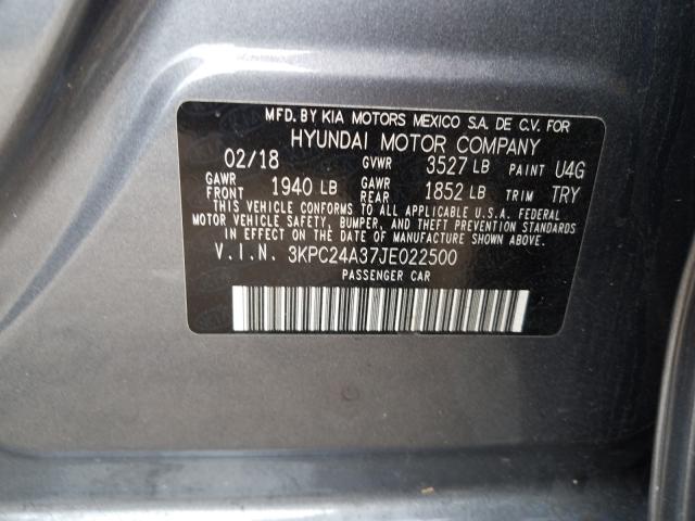 Photo 9 VIN: 3KPC24A37JE022500 - HYUNDAI ACCENT SE 