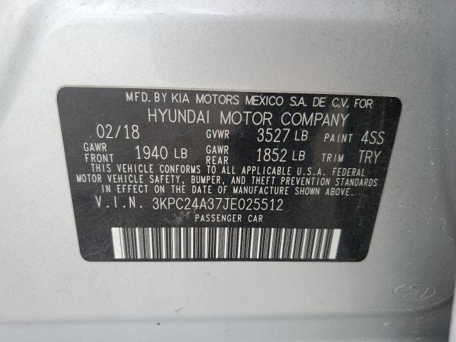 Photo 11 VIN: 3KPC24A37JE025512 - HYUNDAI ACCENT SE 