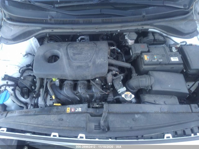 Photo 9 VIN: 3KPC24A37JE034873 - HYUNDAI ACCENT 