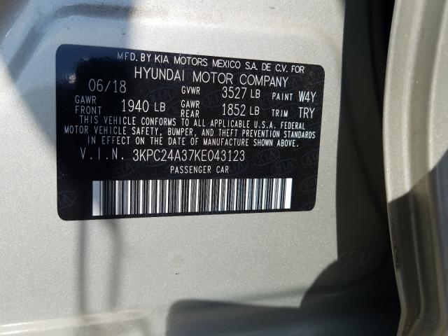 Photo 9 VIN: 3KPC24A37KE043123 - HYUNDAI ACCENT SE 