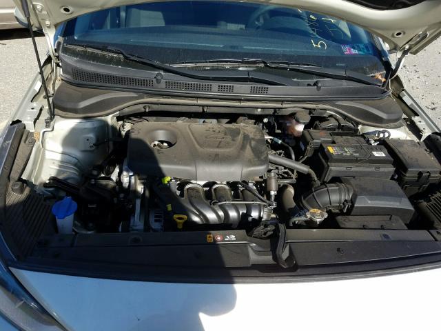 Photo 6 VIN: 3KPC24A37KE050511 - HYUNDAI ACCENT SE 