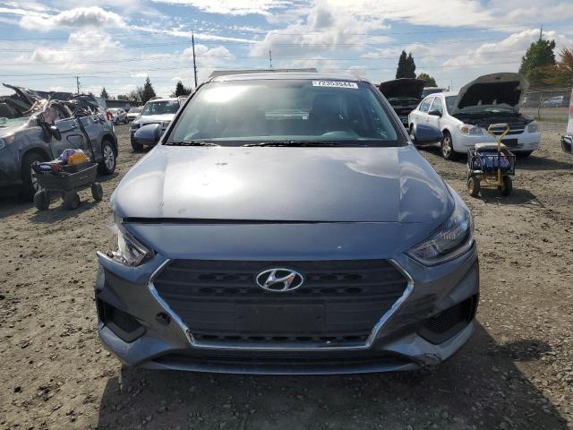 Photo 4 VIN: 3KPC24A38JE012557 - HYUNDAI ACCENT SE 