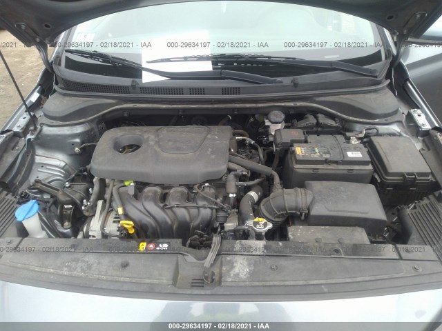 Photo 9 VIN: 3KPC24A38JE026331 - HYUNDAI ACCENT 