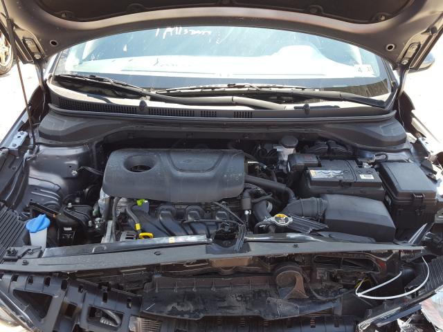 Photo 6 VIN: 3KPC24A38JE029472 - HYUNDAI ACCENT SE 