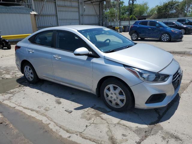 Photo 3 VIN: 3KPC24A38JE032369 - HYUNDAI ACCENT 