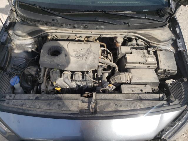 Photo 6 VIN: 3KPC24A38JE033408 - HYUNDAI ACCENT SE 