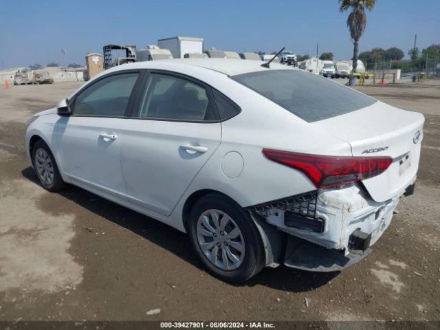 Photo 2 VIN: 3KPC24A38JE033912 - HYUNDAI ACCENT 