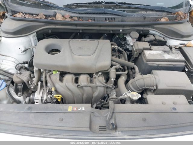 Photo 9 VIN: 3KPC24A38JE033912 - HYUNDAI ACCENT 