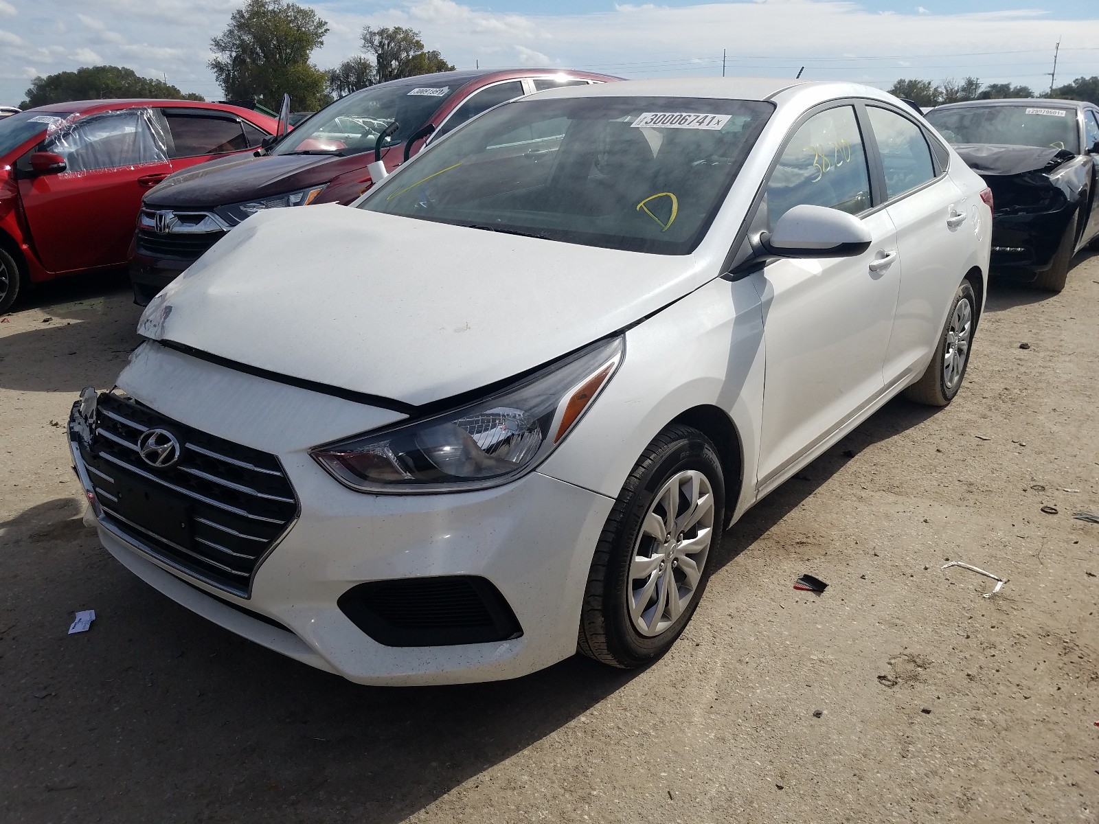 Photo 1 VIN: 3KPC24A38KE049528 - HYUNDAI ACCENT SE 